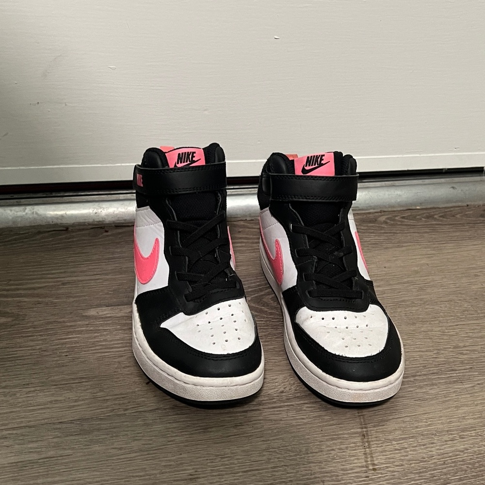 Nike Kids Court Borough High Tops 💗